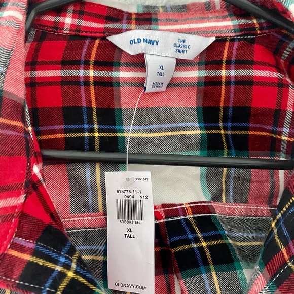 Old Navy Women’s Flannel - Picture 2 of 2